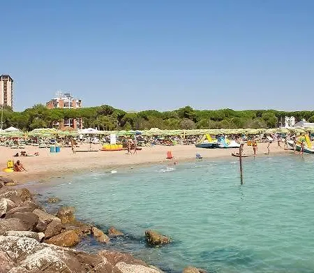 Pineta Oasi ,spiaggia E Mare Lido di Jesolo